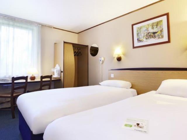 Campanile & Restaurant 3*